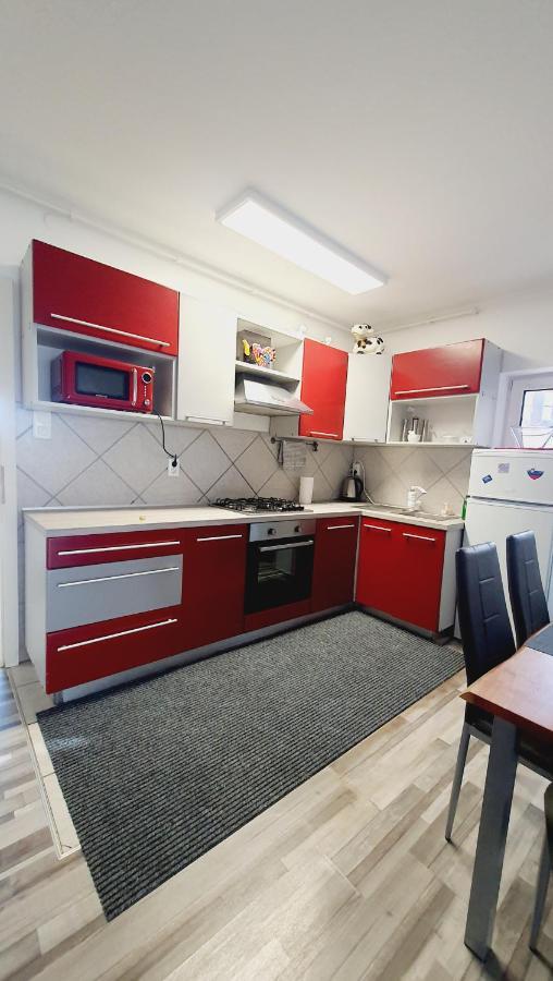 Apartma4Us Maribor Bagian luar foto